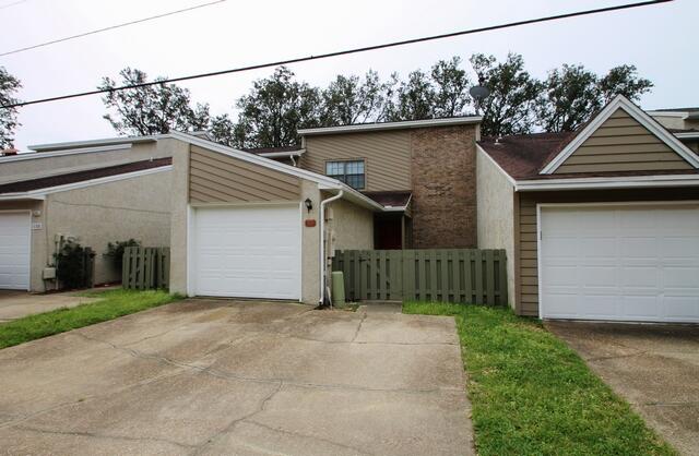 5th Ave, Shalimar, FL 32579