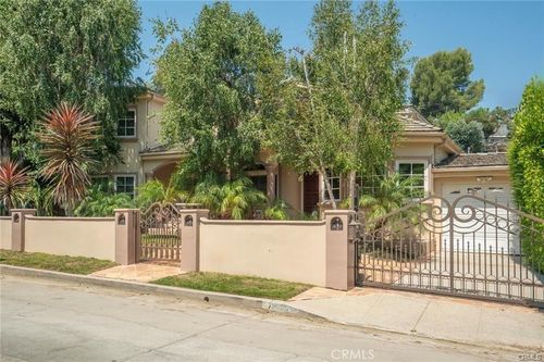 4063 Benedict Canyon Dr, Sherman Oaks, CA, 91423 | Card Image