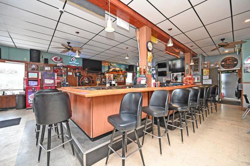 201 Walnut St, Reading, OH, 45215-3335 | Card Image