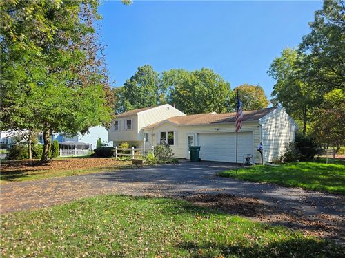 36 Hartwood Dr, Rochester, NY, 14623-4714 | Card Image