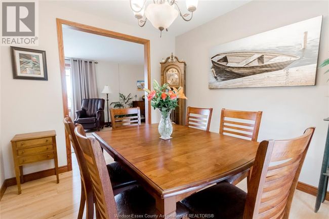 13496 13 Th Concession Rd, Home with 3 bedrooms, 2 bathrooms and null parking in Essex ON | Image 12