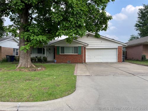 4647 Winston Ave, Tulsa, OK, 74135-3215 | Card Image