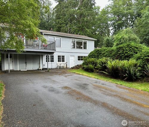 6353 Bayview Rd, Clinton, WA, 98236-9103 | Card Image