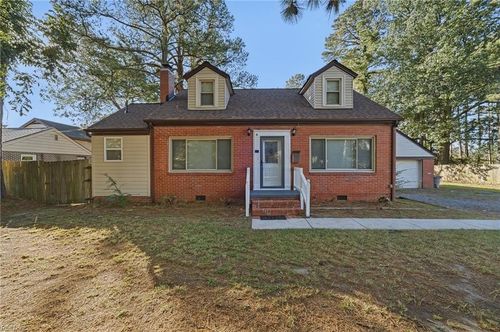 521 Rogers Avenue, Hampton, VA, 23664 | Card Image