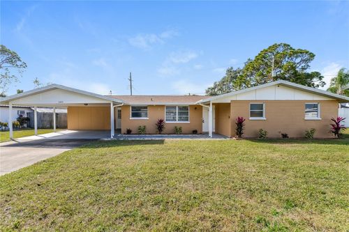2472 Waneta Dr, SARASOTA, FL, 34231-4971 | Card Image