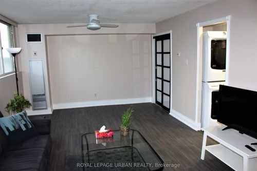 1411-3695 Kaneff Cres, Mississauga, ON, L5A4B6 | Card Image