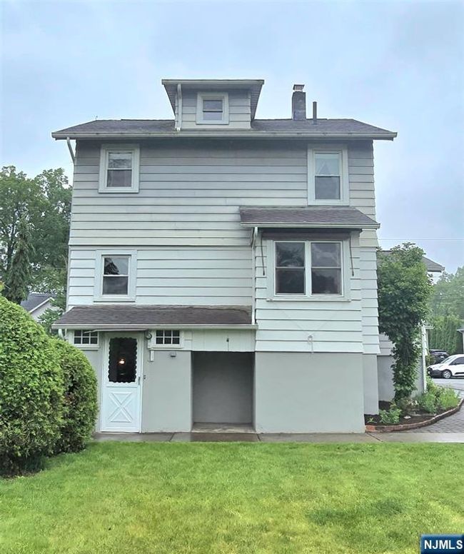 27 Dodd Rd, House other with 3 bedrooms, 2 bathrooms and null parking in West Caldwell NJ | Image 24