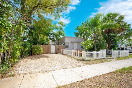 2-1922 Mckinley St, Hollywood, FL, 33020-3138 | Card Image
