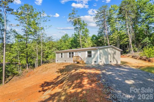 257 Brookwood Dr, Marion, NC, 28752-5262 | Card Image
