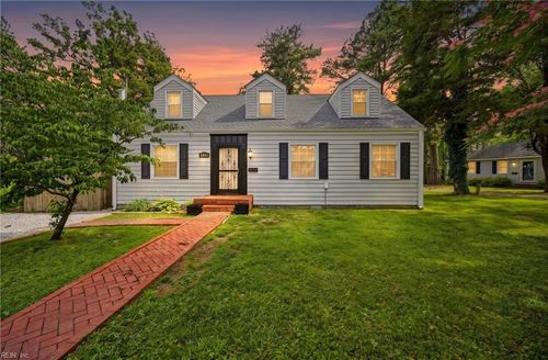 3671 Foxwell Dr, Norfolk, VA, 23502-4349 | Card Image