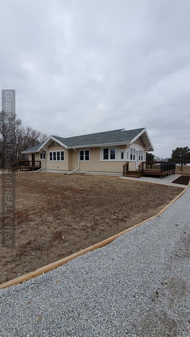 511 E Ayres St, House other with 6 bedrooms, 3 bathrooms and null parking in Shelton NE | Image 33