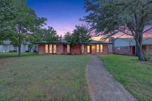 1607 Chisolm Trl, Lewisville, TX, 75077-2745 | Card Image