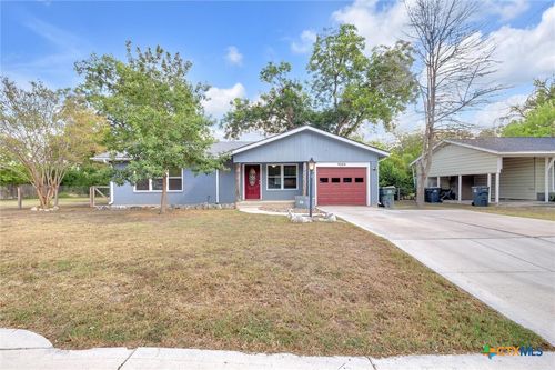 1024 Cheatham St, San Marcos, TX, 78666-7018 | Card Image