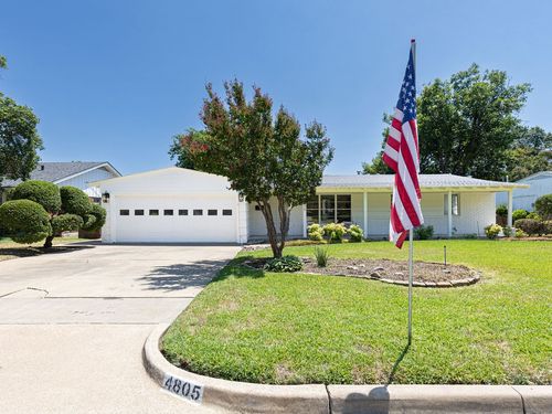 4805 Hildring Dr E, Fort Worth, TX, 76109-5415 | Card Image