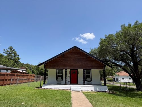 1212 Earl St, Commerce, TX, 75428-2429 | Card Image