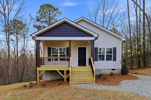 217 Ponchartrain St, Fuquay Varina, NC, 27526-9724 | Card Image