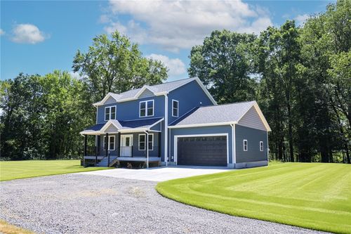26 Albion Ln, Grove City, PA, 16127-4622 | Card Image