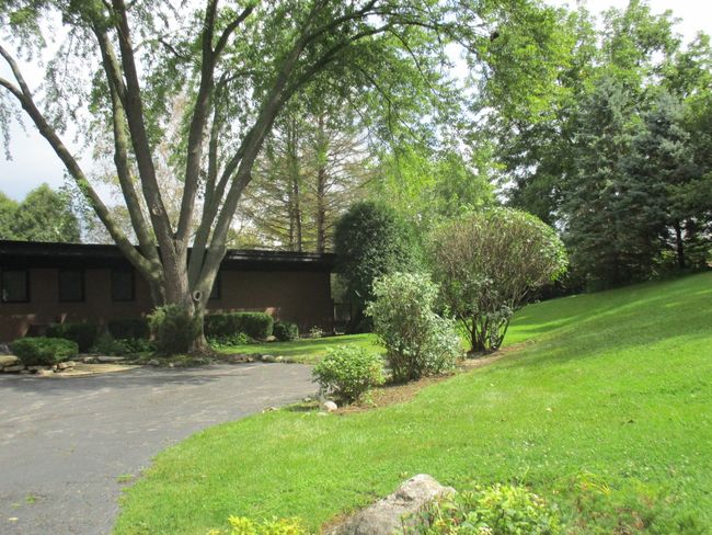 27094 W Lakeview Dr S, House other with 4 bedrooms, 4 bathrooms and 2 parking in Lake Barrington IL | Image 25