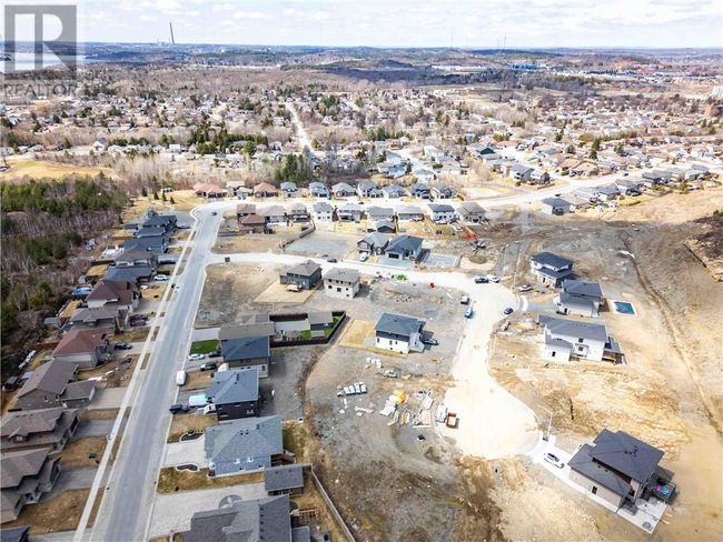 35 Noah Crt, House other with 3 bedrooms, 3 bathrooms and null parking in Sudbury ON | Image 60