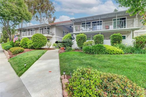 b-670 Via Mendoza, Laguna Woods, CA, 92637-4700 | Card Image