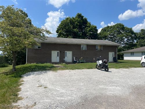 106 N Hilltop Dr, Minerva, OH, 44657-1642 | Card Image