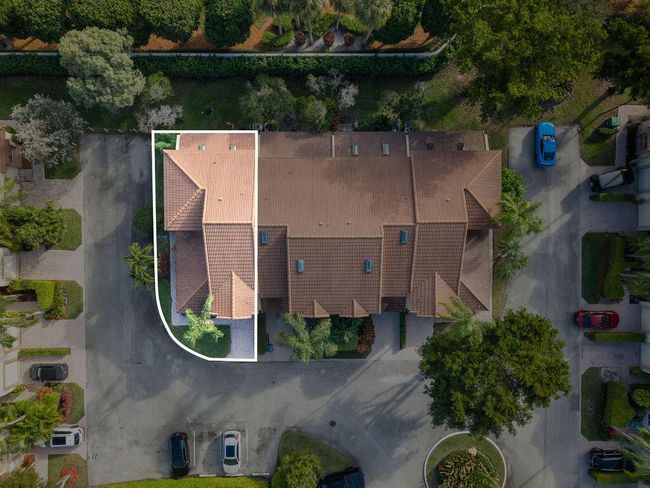 6798 Via Regina, Condo with 3 bedrooms, 3 bathrooms and null parking in Boca Raton FL | Image 25