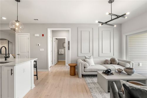 309-141 E Point Dr, Rumford, RI, 02916-3529 | Card Image