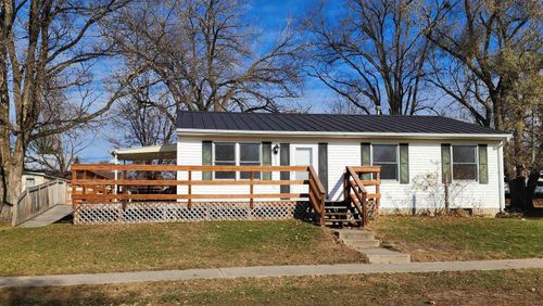 205 2nd St Se, Hopkinton, IA, 52237-7780 | Card Image