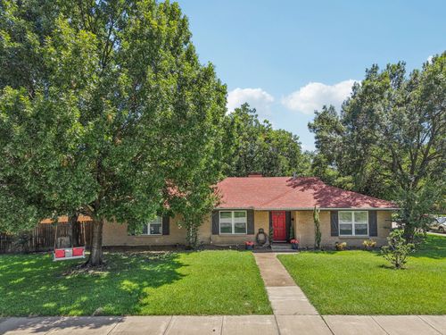 1213 W Tarrant Rd, Grand Prairie, TX, 75050-3117 | Card Image