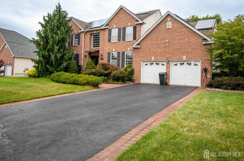 28 Mitchell Dr, Monroe, NJ, 08831-7902 | Card Image