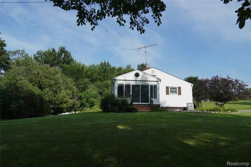 1295 Hadley Road, Elba Township, MI, 48446 | Card Image