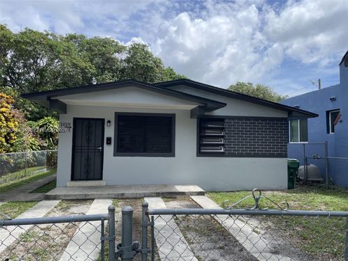 a-1019 Nw 52nd St, Miami, FL, 33127-2027 | Card Image