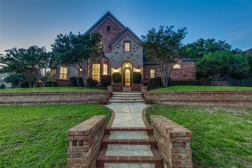 2313 Ember Woods Dr, Keller, TX, 76262-8825 | Card Image