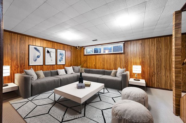 165 Limeridge Rd W, Condo with 2 bedrooms, 1 bathrooms and 1 parking in Hamilton ON | Image 32