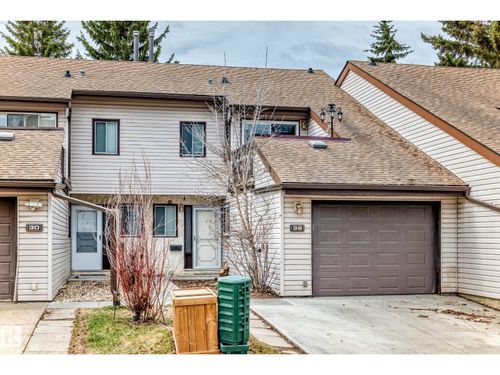 32 Grandin Woods, St Albert, AB, T8N2Y4 | Card Image
