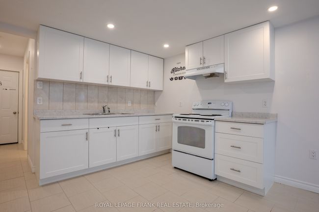 4075 County Rd 121, Home with 4 bedrooms, 5 bathrooms and 4 parking in Kinmount ON | Image 13