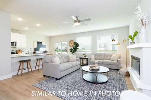 6929 Poppy Ct, Johnston, IA, 50131-4772 | Card Image