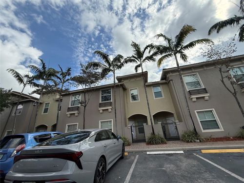 207-2851 W Prospect Rd, Tamarac, FL, 33309-2590 | Card Image