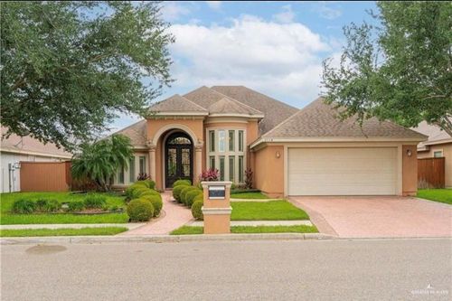 2114 Solar Dr, Mission, TX, 78574-3311 | Card Image