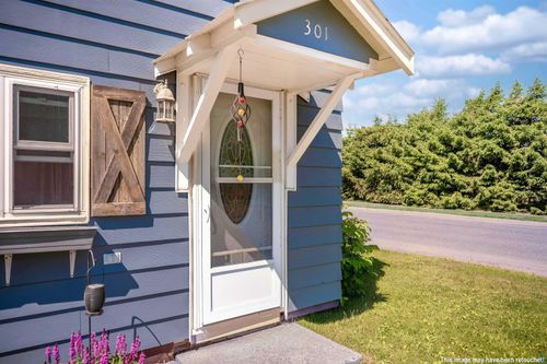 301 15th Ave W, Ashland, WI, 54806-1245 | Card Image