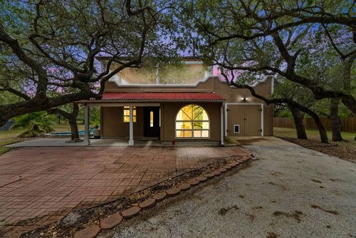 44 12th St, Rockport, TX, 78382-7816 | Card Image