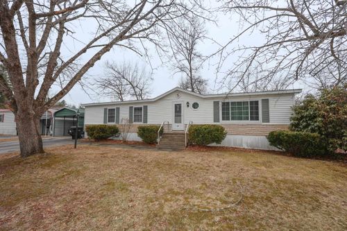 4 Briarwood Dr, Merrimack, NH, 03054-4746 | Card Image