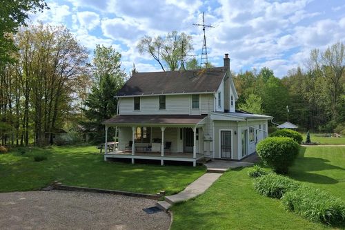 3154 Defay Rd, Stevensville, MI, 49127-9771 | Card Image