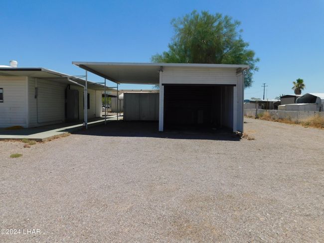 Garage | Image 52