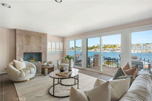 426 Via Lido Nord, Newport Beach, CA, 92663-4927 | Card Image