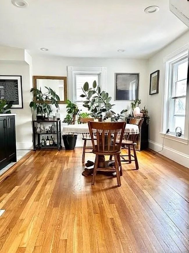 58 Beacon St, House other with 2 bedrooms, 1 bathrooms and null parking in Winthrop MA | Image 6