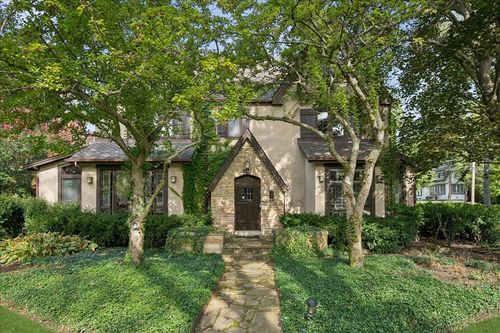 565 Woodlawn Ave, Glencoe, IL, 60022-2038 | Card Image