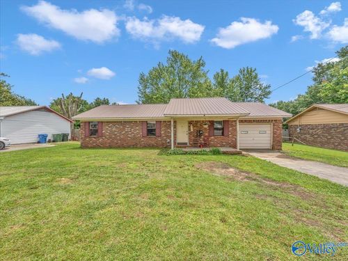 812 Mitwede St Sw, Hartselle, AL, 35640-3504 | Card Image