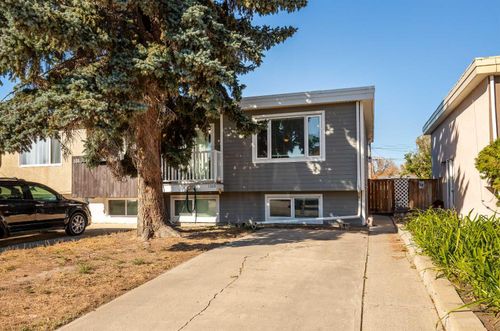 1310 20 Ave, Coaldale, AB, T1M1A3 | Card Image