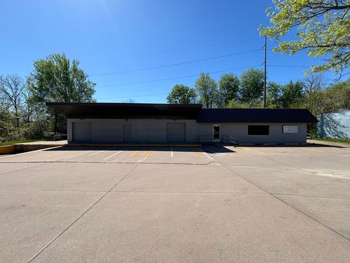 3728 Eastern Avenue, Davenport, IA, 52807 | Card Image